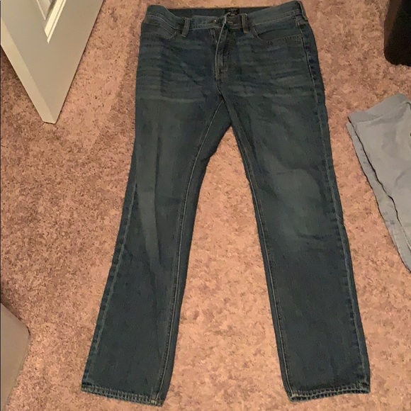 Jeans - Picture 1 of 3